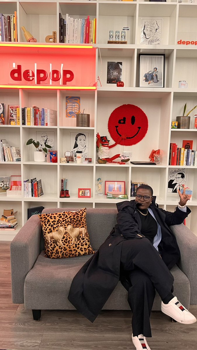 EmmaUnuode's tweet photo. Last week, I moderated a Women in Data panel with @MerlinEntsNews at the London Eye. fun fact: it took seven years to build @THORPEPARK’s Hyperia rollercoaster!

I also joined a She Bytes Back event at @depop HQ. Both reminded me of the incredible power of community
#WomenInTech https://t.co/SXb3ZdfwAJ