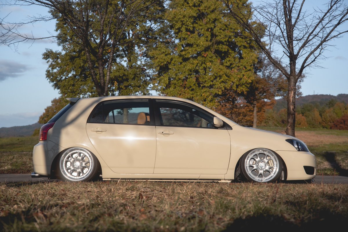 runxta3's tweet image. 下準備に時間が掛かりましたがブレーキ構想から1年、前後にブレンボ入れました！

・前後キャリパー フェラーリF360モデナ（剥離後ボディ同色塗装）、ワンオフブラケット作製、チタンブリーダー
・ローター F340、R330、ベルハウジング剥離後硬質アルマイト加工、ボビン剥離後メッキ加工