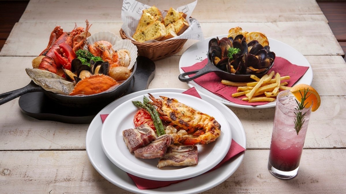 【予告】

／
12/3(火)から販売開始！
𝐜𝐨𝐦𝐢𝐧𝐠 𝐬𝐨𝐨𝐧…
＼

今年の冬はカナダ東海岸に位置し、レッドロブスターで取り扱っているロブスターの産地でもある『プリンス・エドワード島』の食材を使った特別なごちそうメニュー！

この季節にピッタリな限定メニューをお楽しみください🦞✨️