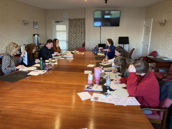 Great training day at The Nelson Thomlinson School today. Huge thanks to Rebecca Galley, Nicola Dixon and all the colleagues who let our trainees watch their lessons. Excellent to see so much modelling and scaffolding; fab to see another school’s fine work. #teachertraining