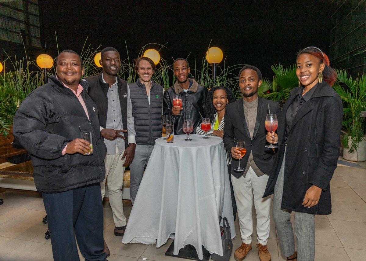 Spinjetsorg's tweet photo. Last Thursday,we had the privilege of attending a Climate Networking &amp; Cocktail Evening organized by Allied Talent https://t.co/yq2cIuQJmF was an incredible opportunity to connect with like-minded organizations and discuss how we can use art as a powerful tool to address climate. https://t.co/w6oNeN8Gsh