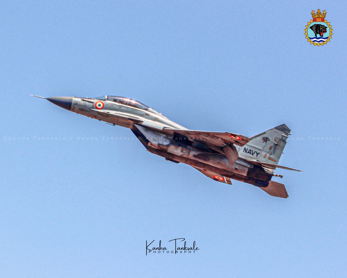 Kilotangophotos's tweet photo. Fulcrum K !!
.
A MiG-29K of the Indian Navy on a missed approach!
@IndiannavyMedia
@IN_R11Vikrant
@IN_Vikramaditya
#navy #IndianNavy #navalairarm
#navalaviation #inshansa #inas303 #inas300 #mig #mig29 #mig29k #insvikrant https://t.co/TlzN1Yd7o3