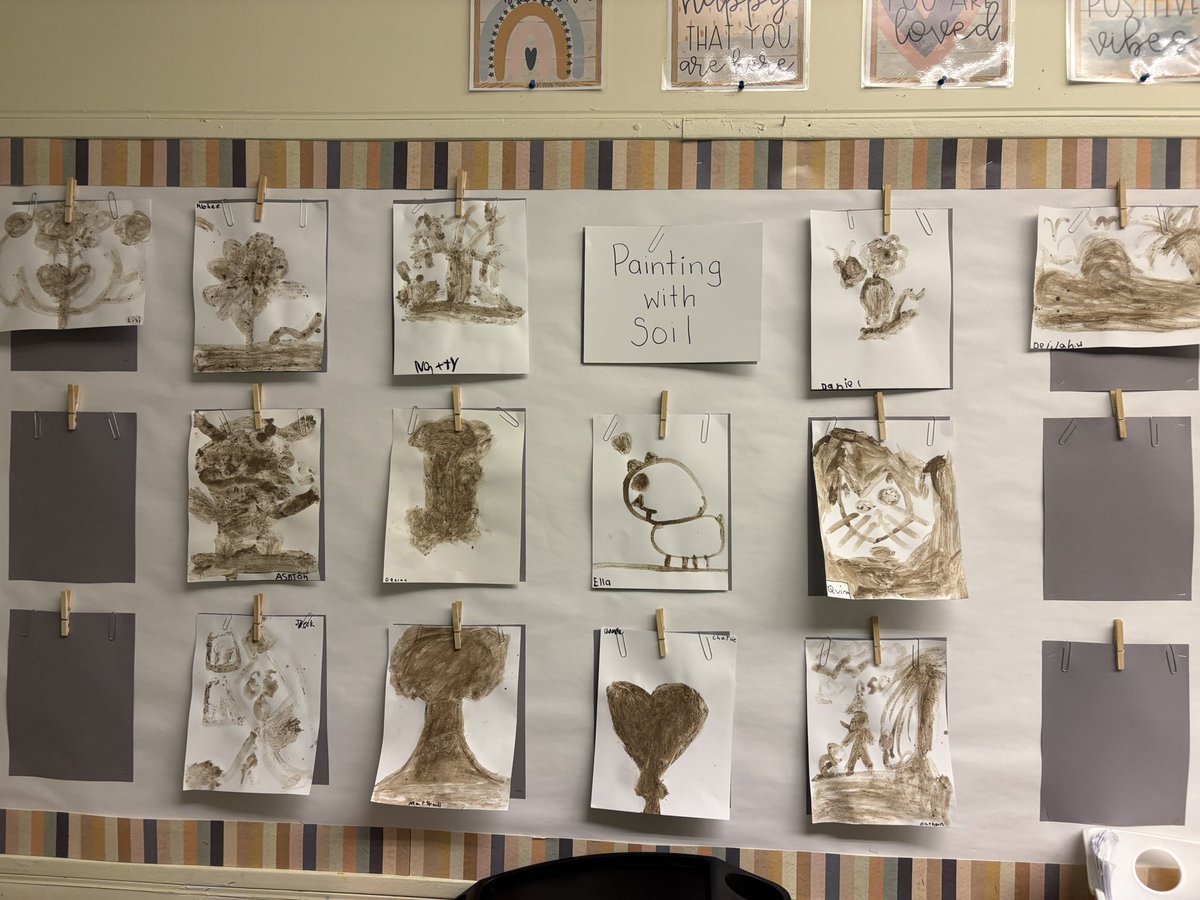 MsHickeysClass's tweet image. We had lots of fun finishing up our soil unit on Friday! Underground art with magnets, soil painting, jeopardy and technology! @MorrisAcademy1
