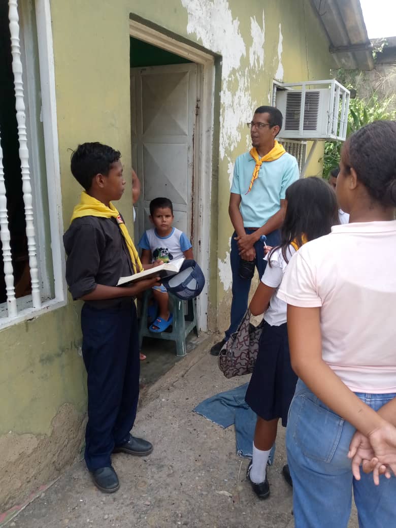 DttoBarcelonaII's tweet photo. Club de Conquistadores CASA FUERTE de la IASD El Eneal realiza actividad de visitación a hogares de la Comunidad de Las Viviendas. Sábado 23-nov, 2024. #ConCristoando https://t.co/UWeOJheR3M