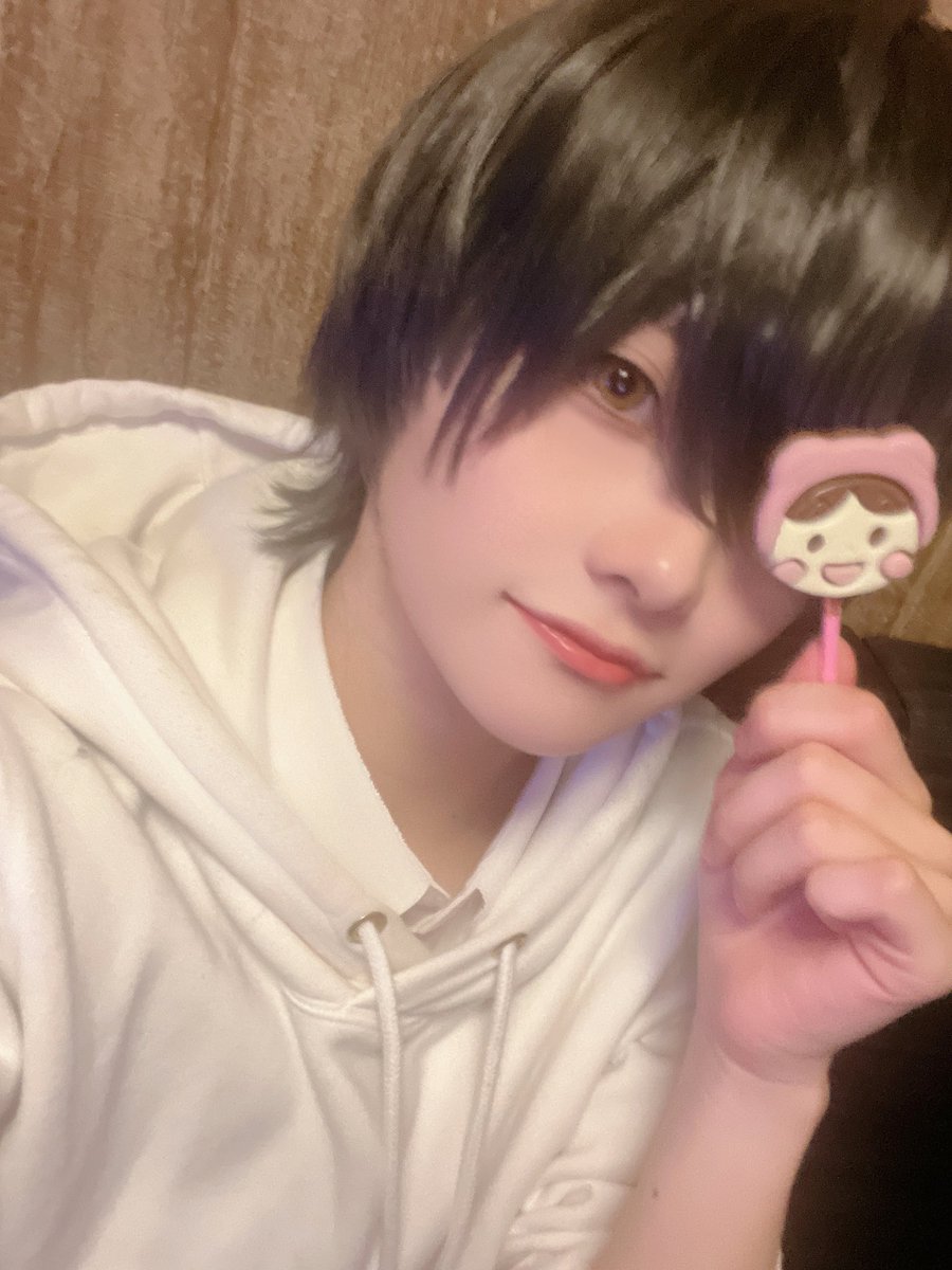 ※cos/捏造
⚠︎︎目見えてます

2人ともチョコの写真あげてる〜🍫🎶