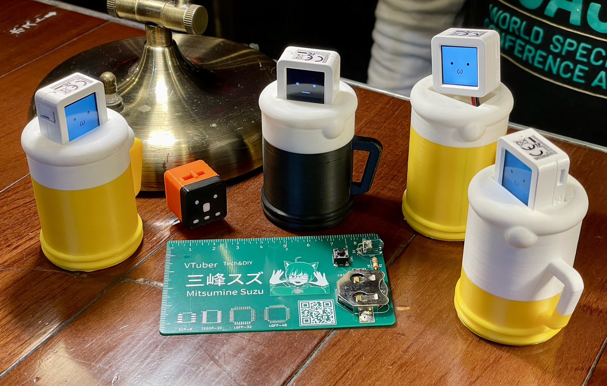 verylowfreq's tweet photo. 本日の #makersbar 🐈
「コイン電池?LED?なんの基板だろう?」
「なまえが書いてあるよ」
「ボタンを押してみたいー!」
#ビールチャン #スタックチャン https://t.co/xBeMJCwoEN