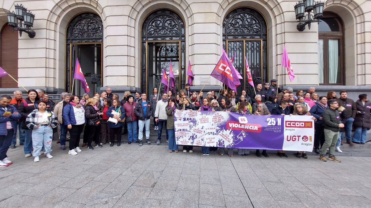 CCOOAragon's tweet photo. 📣Este #25N CCOO #Aragón salimos un día más a la calle para denunciar que las violencias machistas siguen atravesando las vidas de las #Mujeres.

2⃣5⃣#Hoy Día Internacional para la Eliminación de la Violencia contra las Mujeres gritamos alto y claro 

‼️NO a la violencia de género

#25N #PorTodas #VamosAContarlo