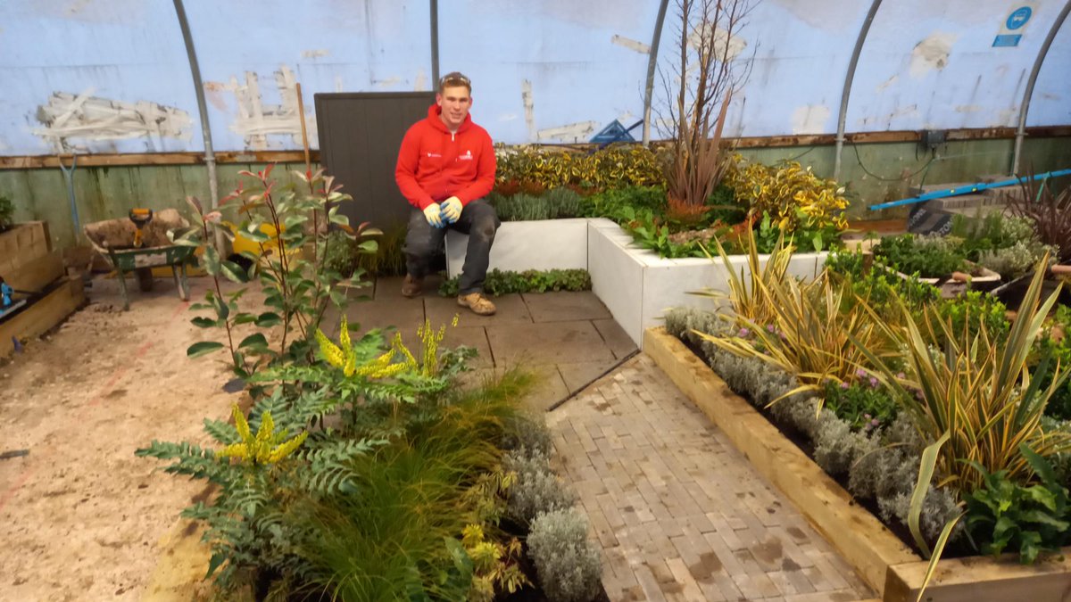 Congratulations to Archie <a href="/MyerscoughColl/">Myerscough College & University Centre</a> Landscaping Apprentice from Batello Garden Design on gaining a silver 🥈 medal <a href="/worldskillsuk/">WorldSkills UK</a> Landscaping competition 👍😎