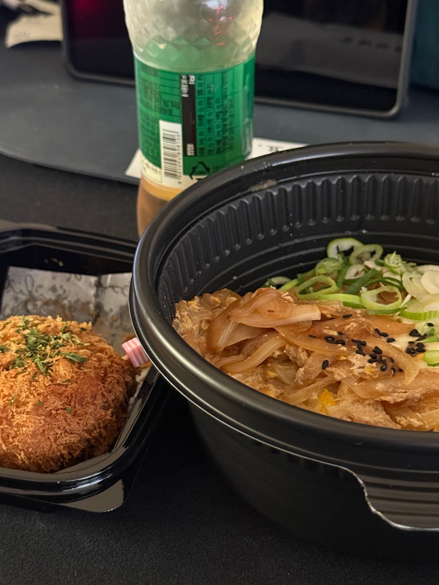 spillthevins's tweet photo. 💭 241125 7:11 PM KST

(photo)

i ate a lot for lunch todayyy ㅎㅎㅎ

matt-language

(photo sent thrice)

wah the lag is jjang

(photo sent thrice)

(photo)

the lag… that’s too much right… https://t.co/wxQI1j3Zh4