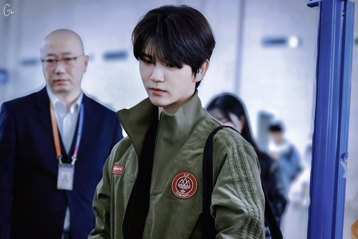 For_GoGo0621's tweet photo. 241125 PVG🛫
🫳🏻🙂‍↕️

#JAEHEE #재희 #ジェヒ
#NCTWISH #엔시티위시 https://t.co/idAypryWkB