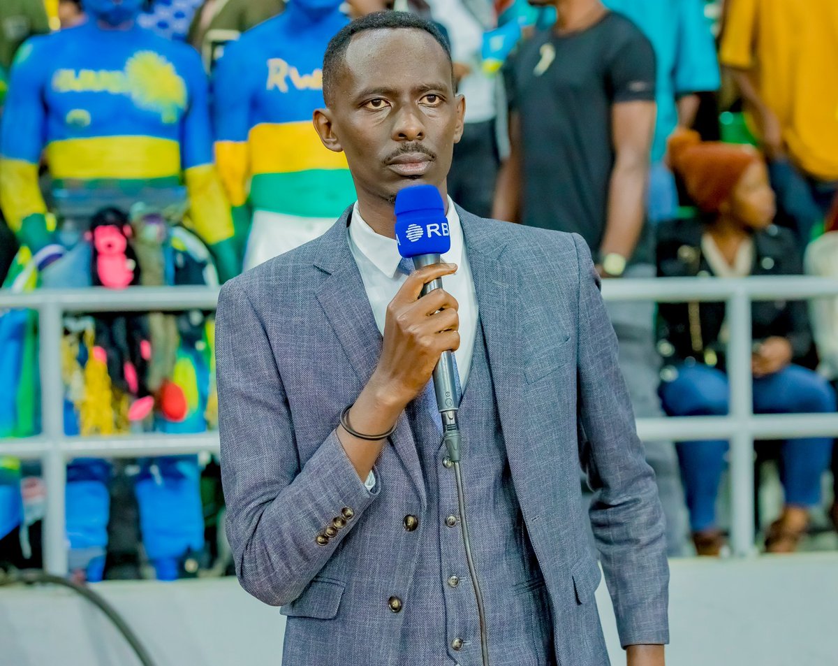 Umurayon titi kayishema ngo ejo amashusho yejo Batanga penalty ya rayon sports kuko penalty itariho yahise amanuka muri obvan ahita ategek ko bayasiba💙💙💙🤍🤍🤍