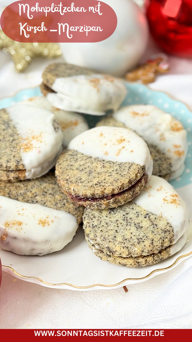 tinamarial's tweet photo. Entdecke das himmlische Rezept für Gefüllte Mohnplätzchen mit Kirsch-Marzipan – perfekt für die Weihnachtszeit! Rezept: https://t.co/HAdK9A5133 https://t.co/qETkGeMUfS