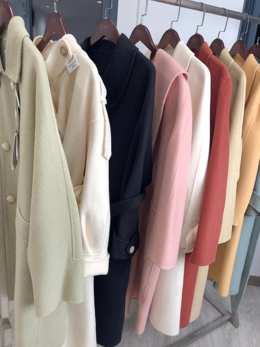 011Flopy's tweet image. “Sweater weather and shopping bags—my favorite kind of winter cardio.”