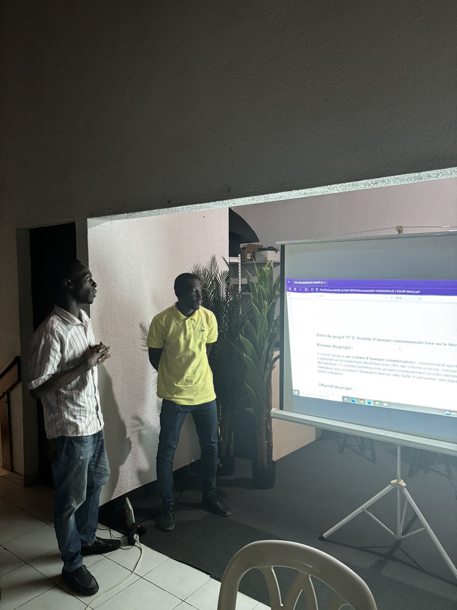 tech_blockaf's tweet photo. Le #DeFiHackathon Abidjan 🇨🇮 c’était :

🚀 2 Semaines de construction de projets

🎢 4 Groupes en liste

👥 2 Jury experts 

🎉 2 Projets finalistes, prêts pour l’incubation chez @BitTrading2 

Revivons ensemble des moments clés ❤️😊 https://t.co/xBvTq6YBK4