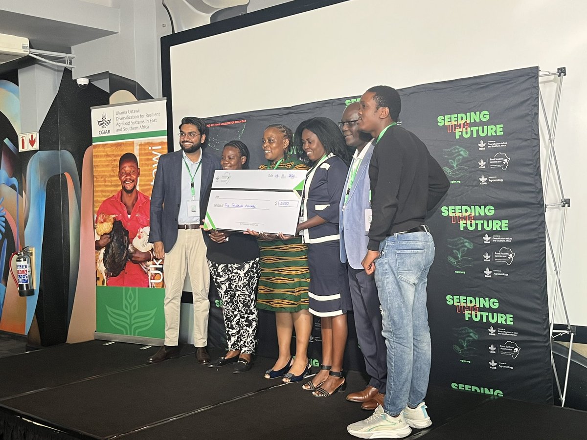 NZinSouthAfrica's tweet photo. Our Deputy Nick recently participated in @CGIAR Ukama Ustawi’s Pitch Day for SMEs in Southern Africa developing climate smart solutions in the ag sector. Inspiring to hear innovative solutions for tackling climate change, and congrats to the winners and all participants! @IWMI_ https://t.co/qV1YZ2YU75