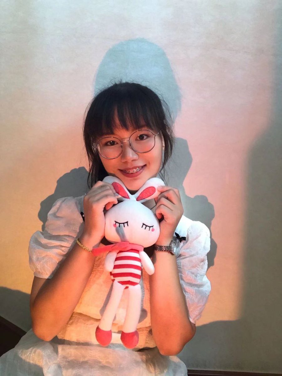 【网友投稿 No.1215】萌萌哒眼镜小姐姐 #眼镜娘 #眼镜妹 #投稿 #反差 #投稿曝光 #女友 #女友分享 
#女友系列 #女同学 #女同事 https://t.co/vQnCweVTtb