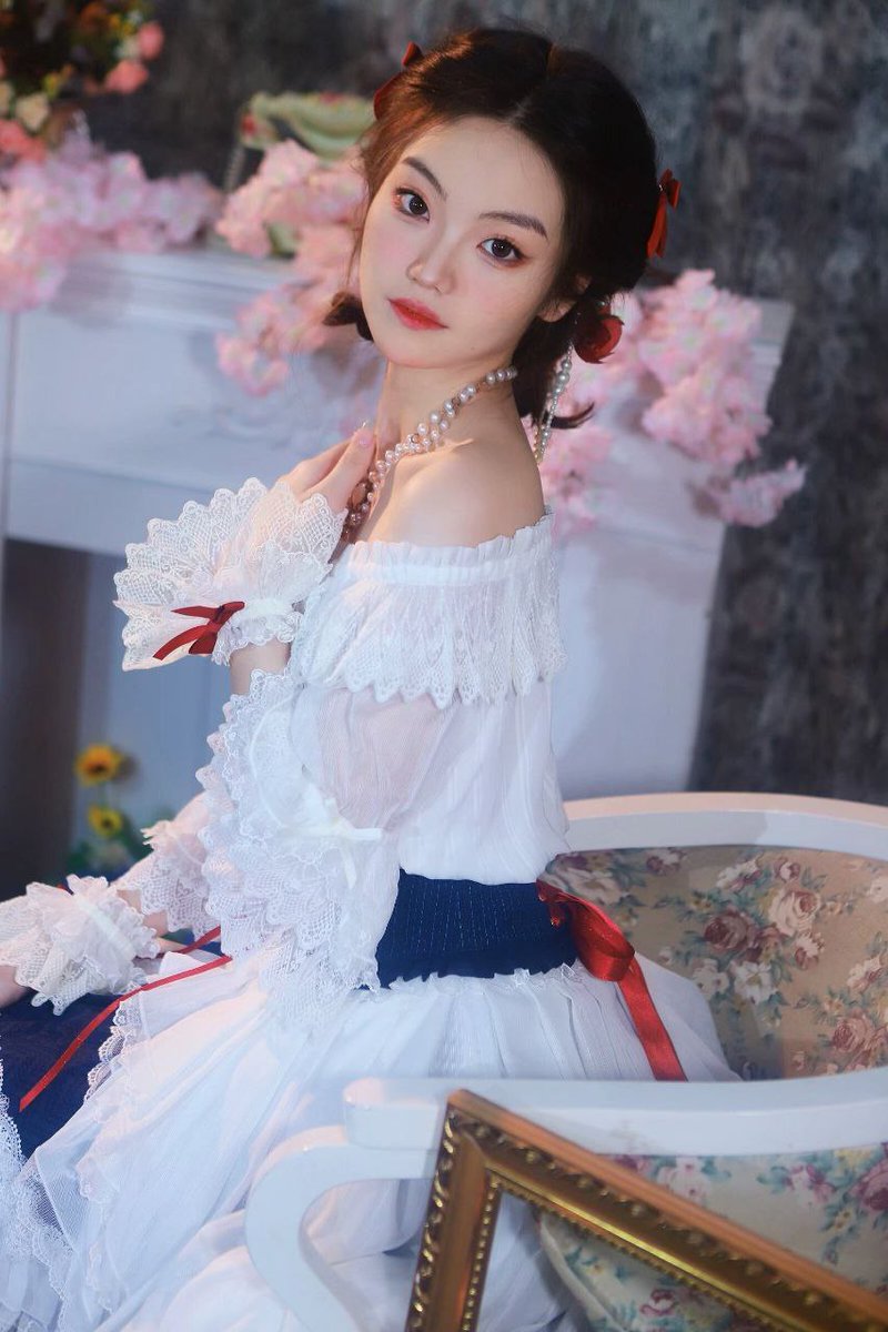 【网友投稿 No.1216】卡哇伊眼镜小姐姐 #眼镜娘 #眼镜妹 #投稿 #反差 #投稿曝光 #女友 #女友分享 
#女友系列 #女同学 #女同事 https://t.co/9CFMnhVBqr