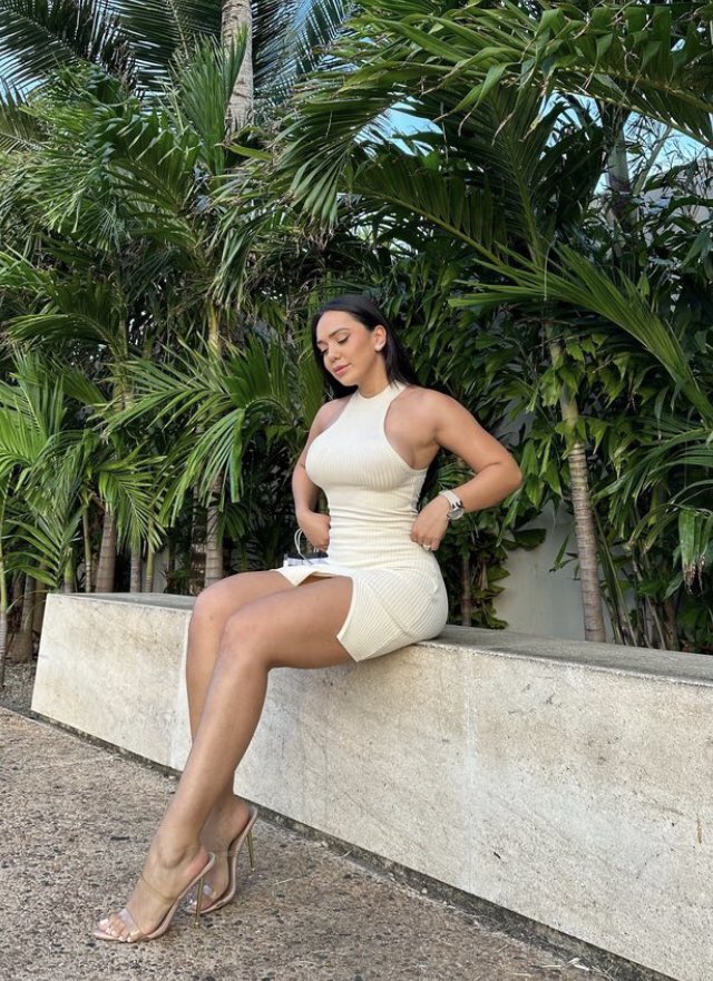 Maria2195430's tweet photo. Do I look nice 😊? https://t.co/QW0Nyznawv