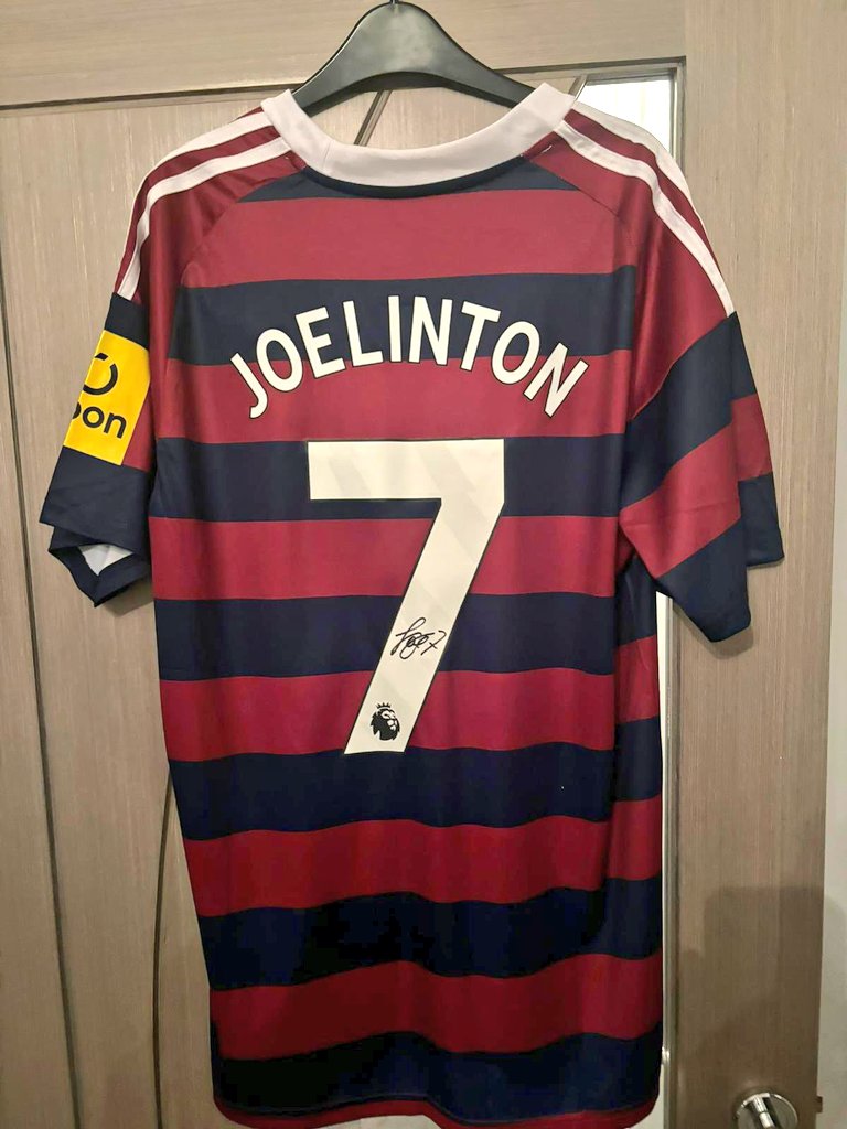 ๐ ๐ผ๐๐๐ต ๐ผ๐ณ ๐๐ต๐ฒ ๐ง๐๐ป๐ฒ #NUFC (@toonmouthtyne) on Twitter photo ๐ COMPETITION TIME ๐
If Bruno or Joelinton FIRST tonight, one of you will WIN this signed Joelinton #NUFC 24/25 away shirt below!
๐ง๐ท 7๏ธโฃ ๐ฅ ๐ฅ ๐ฅ
To ENTER:
1) RETWEET this tweet โ
2) FOLLOW BOTH <a href="/ToonMouthTyne/">๐ ๐ผ๐๐๐ต ๐ผ๐ณ ๐๐ต๐ฒ ๐ง๐๐ป๐ฒ #NUFC</a> AND <a href="/_ROMemorabilia_/">RO Sport Memorabilia</a> โ
GOOD LUCK! ๐ค
๐ ๐ ๐ ๐ ๐ ๐ ๐ ๐ COMPETITION TIME ๐
If Bruno or Joelinton FIRST tonight, one of you will WIN this signed Joelinton #NUFC 24/25 away shirt below!
๐ง๐ท 7๏ธโฃ ๐ฅ ๐ฅ ๐ฅ
To ENTER:
1) RETWEET this tweet โ
2) FOLLOW BOTH <a href="/ToonMouthTyne/">๐ ๐ผ๐๐๐ต ๐ผ๐ณ ๐๐ต๐ฒ ๐ง๐๐ป๐ฒ #NUFC</a> AND <a href="/_ROMemorabilia_/">RO Sport Memorabilia</a> โ
GOOD LUCK! ๐ค
๐ ๐ ๐ ๐ ๐ ๐ ๐