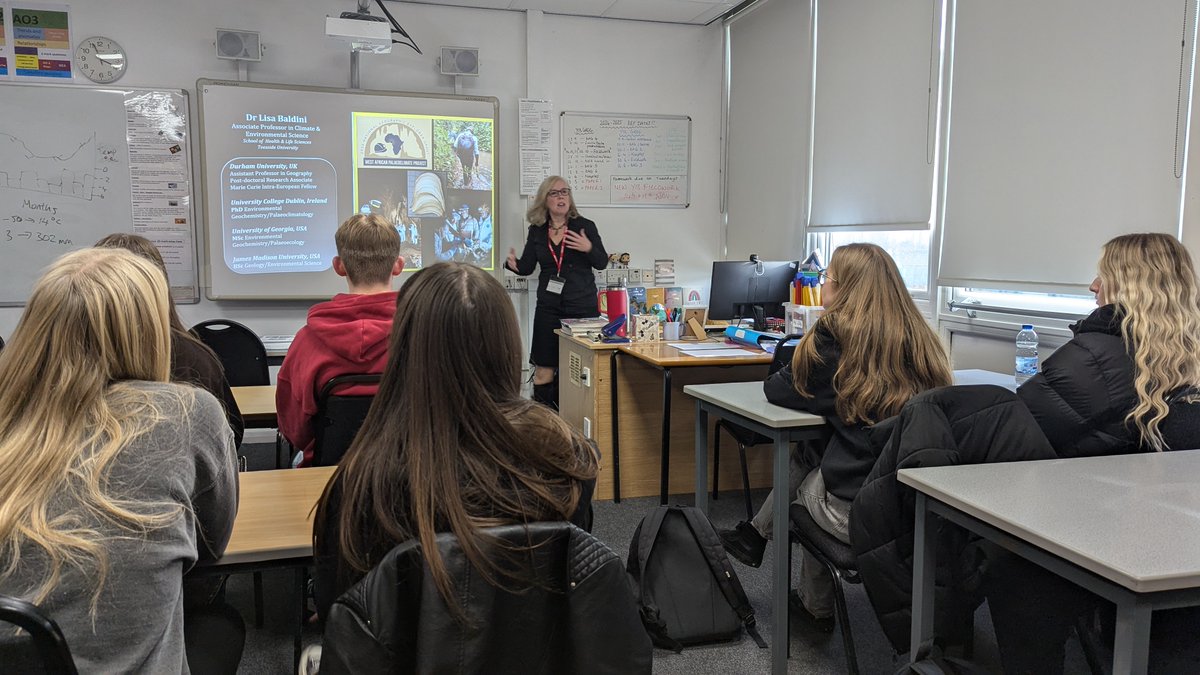Last week, Dr. Baldini visited Stockton VI Form to share insights into the exciting environmental research happening at Teesside University!🧪Inspiring the next generation of environmentalists &amp; geographers with cutting-edge science. #TeessideUni #EnvironmentalResearch #Geography