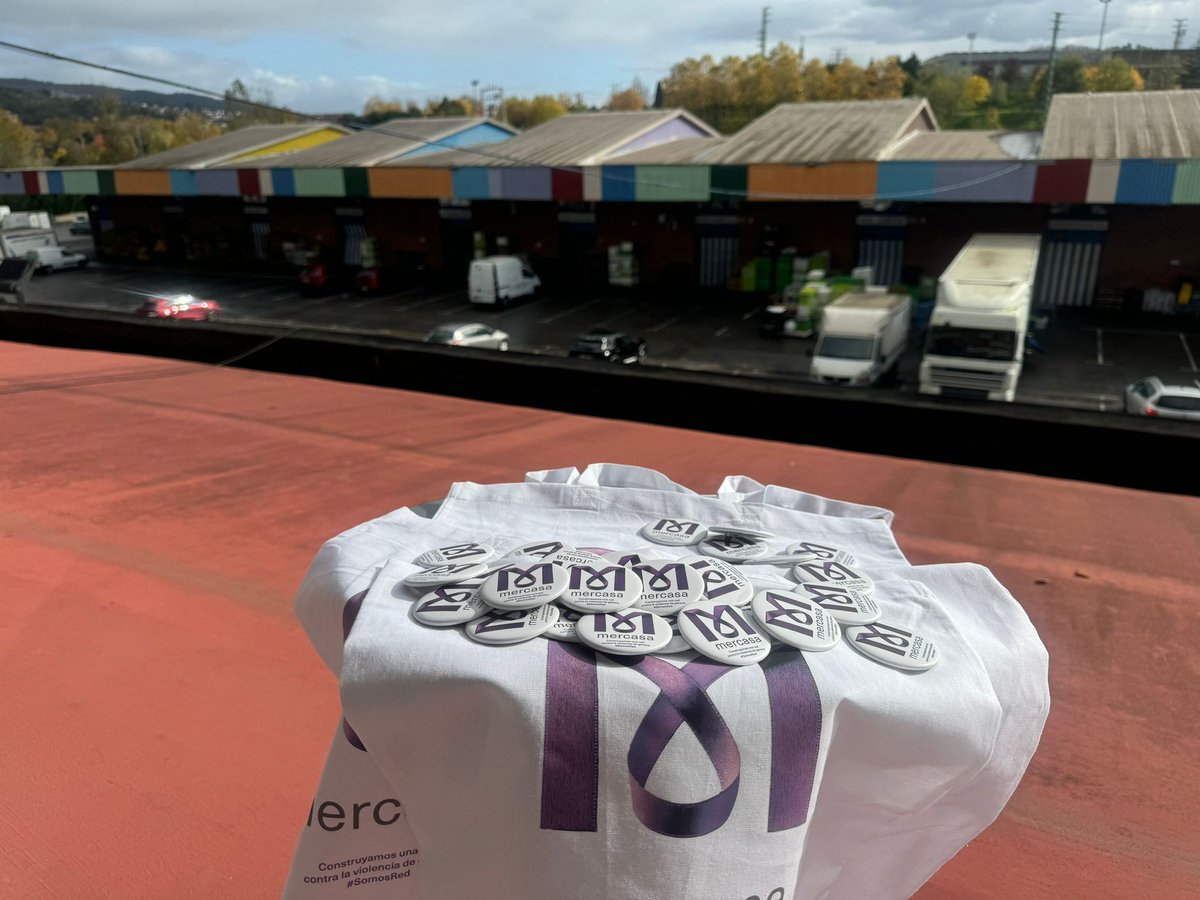 mercabilbao's tweet photo. Mercabilbao emakumeen aurkako indarkeria ezabatzeko nazioarteko egunarekin bat.
Mercabilbao se suma al día Internacional para la eliminación de la violencia contra las mujeres
#A25N https://t.co/mN12CkueKg