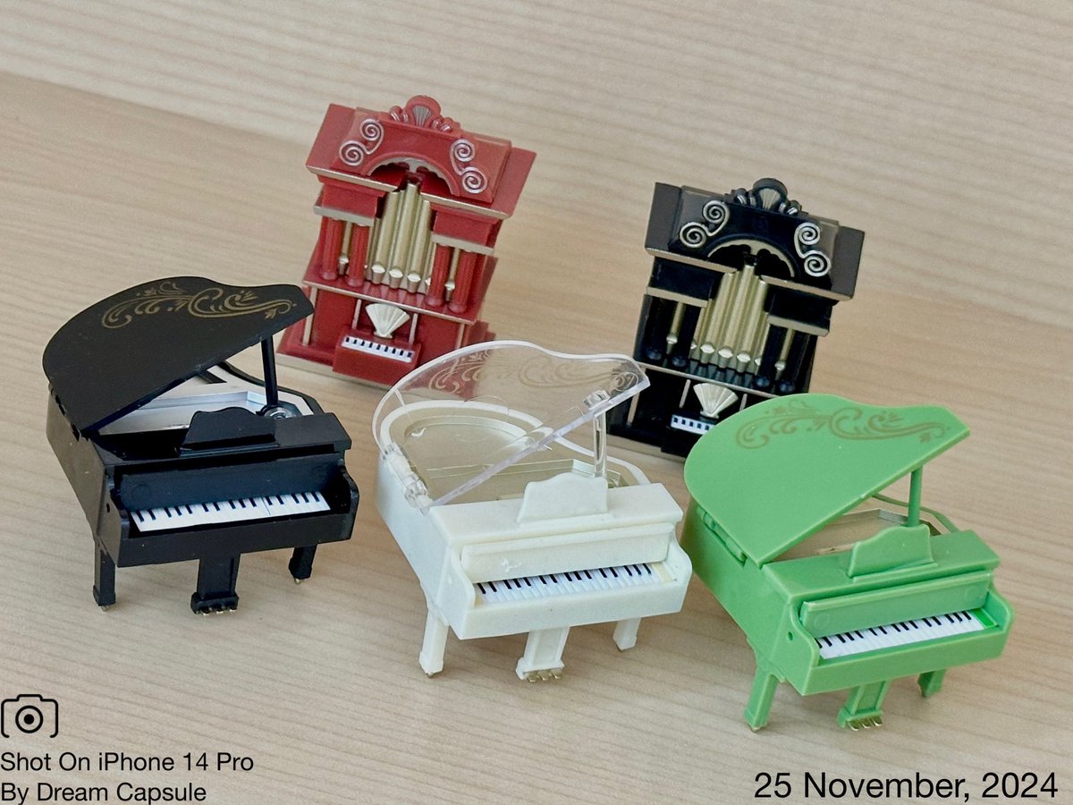 ?新入荷ガチャ商品プレゼントCP? 曲が流れるミニチュアピアノが登場 