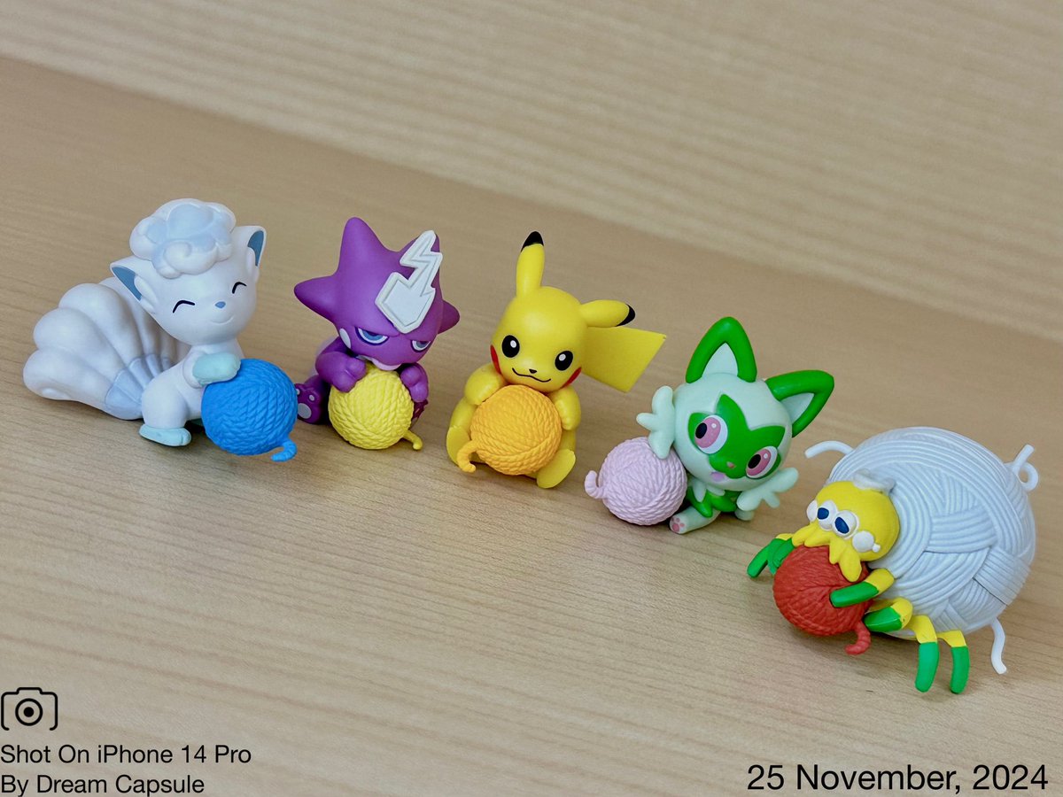 ?新入荷ガチャ商品プレゼントCP? ポケモン達が毛糸玉と一緒に 