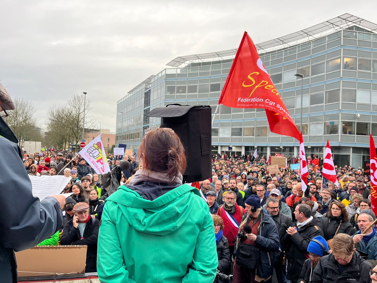 Guillaume GAROT (@guillaumegarot) on Twitter photo Ce matin à Nantes avec tous les élus du <a href="/printempsPDL/">Le Printemps des Pays de la Loire</a>, aux côtés des acteurs de la culture, du sport, de l’égalité femmes-hommes, de la solidarité.
«Mme Morançais, vous abandonnez notre région. Cessez de brutaliser celles et ceux qui font vivre nos territoires ! »
#Budget2025 Ce matin à Nantes avec tous les élus du <a href="/printempsPDL/">Le Printemps des Pays de la Loire</a>, aux côtés des acteurs de la culture, du sport, de l’égalité femmes-hommes, de la solidarité.
«Mme Morançais, vous abandonnez notre région. Cessez de brutaliser celles et ceux qui font vivre nos territoires ! »
#Budget2025