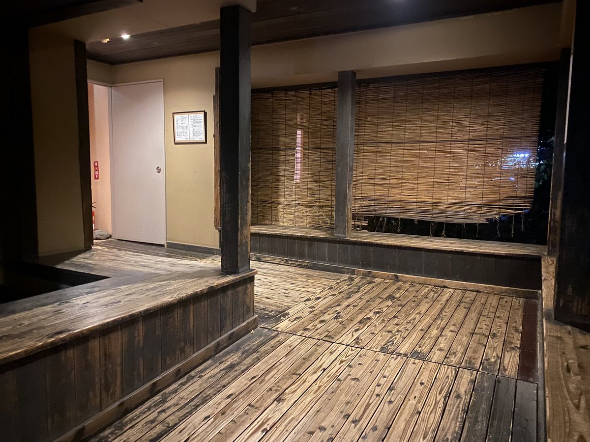 light_trap's tweet photo. 公演無事に終え、
日常に戻った時のルーティン。

近所の温泉に浸かった後に
酒池肉林！！

おつかれ、俺！！
頑張ったよな、俺！！

さぁ、次行ってみよう！！

#初恋転生
#ケモ庭 https://t.co/b7BetKUN28