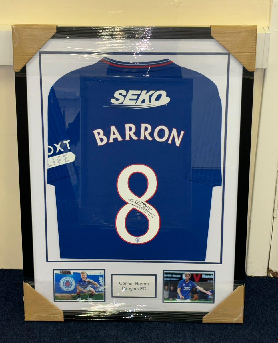 Beaney1872's tweet photo. Last one before Christmas! 

Framed Hand Signed Barron or Davis Shirt

£5 a number

When all numbers are sold and moneys in, draw will take place.

Saturday night BB 1-59 

Retweets appreciated 💙

Make a cracking Christmas present once framed. 

Cheers 🟥⬜️🟦 https://t.co/DBUoBYmYlm