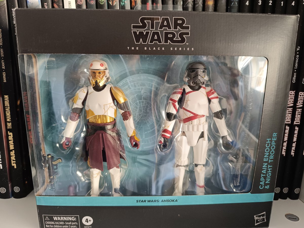 oscarpventura's tweet photo. El Gran Almirante #Thrawn ya tiene por fin a su leal #CapitanEnoch ๐ช๐ผ y a un #NightTrooper ๐งโโ๏ธ ๐ #BlackSeries https://t.co/AbftXvIm1p