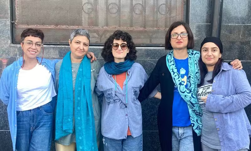 ArisenEmber's tweet photo. Remembering our heroes.
These women
#ForoughSaminia
#JalehJavaheri
#NeginRezayi
#ShivaShahsiah
#AzadehChavoshian
Are women's rights activists form Gilan. All are serving prison terms in Lakan prison for their advocacy and activism for equality.
#WomanLifeFreedom https://t.co/TY4Ti1VzRw