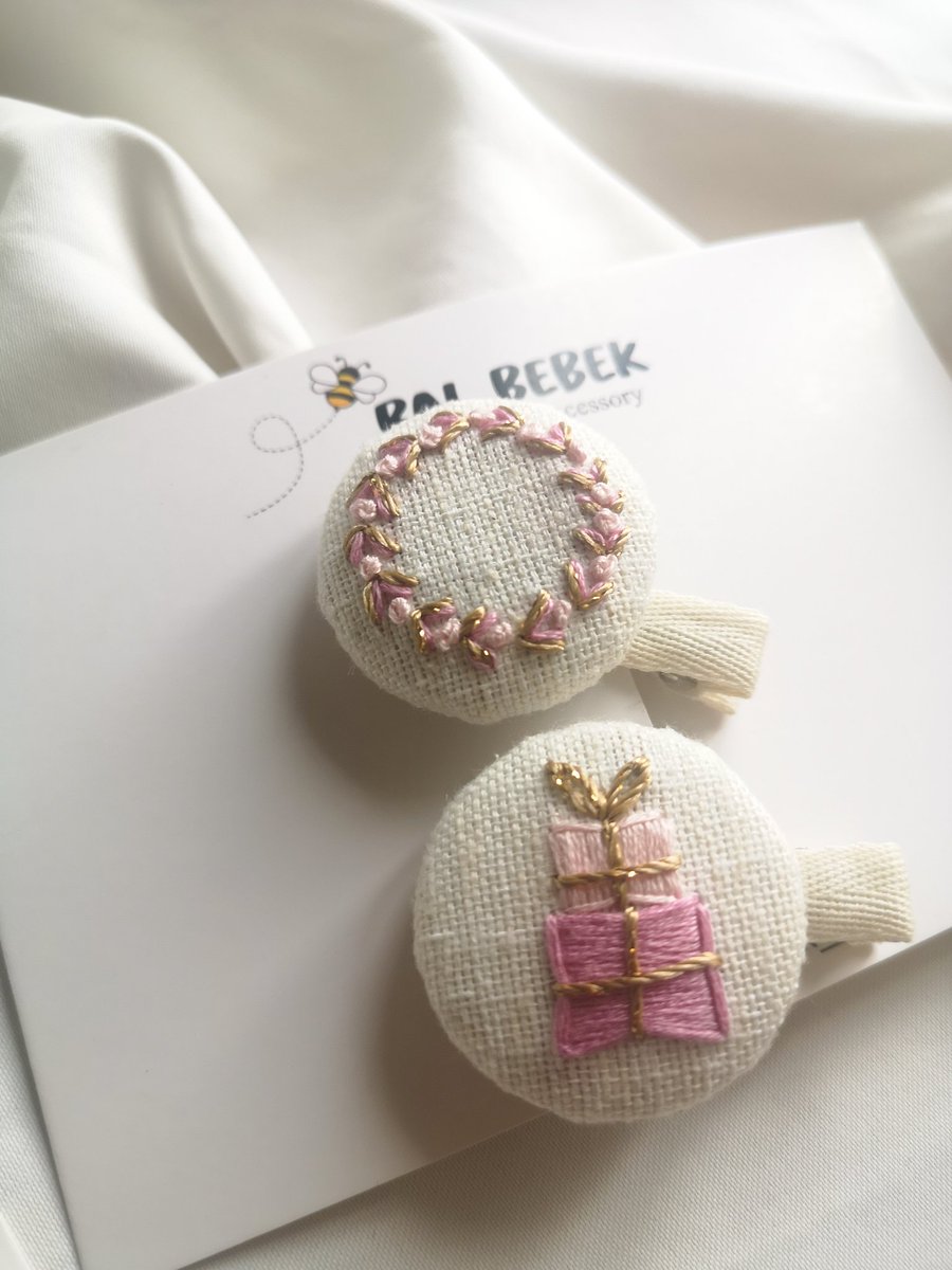 Yeni yaptığım nakışlı kapsül klips tokalara bakın🥹