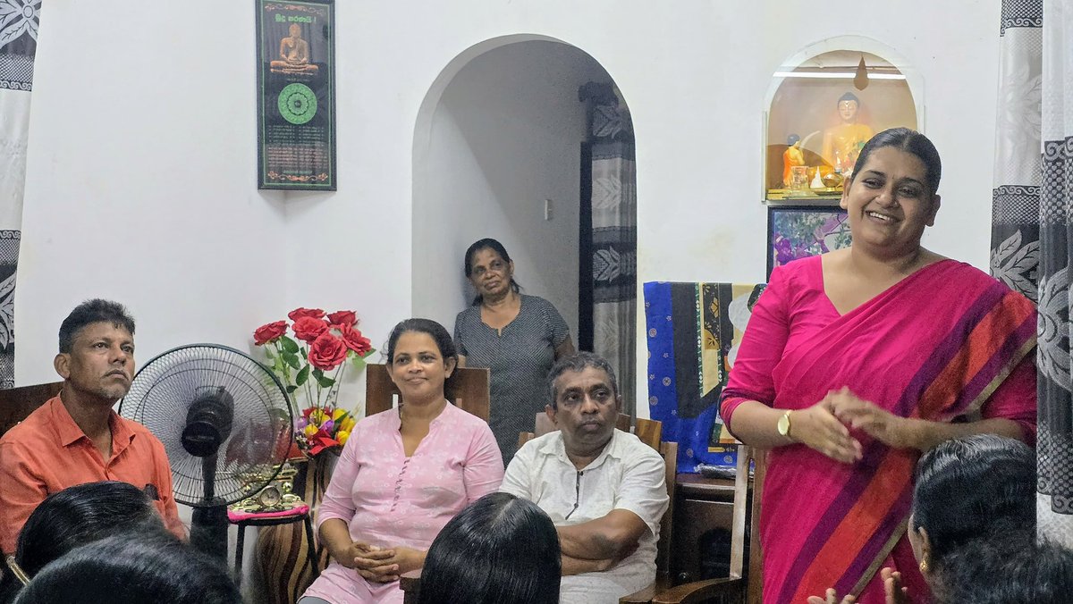 Meeting in Kirulapone last evening. 
So much support as we continue to work with the people✊🏽❤️
#NPP #කොළඹඅපිමාලිමාවට