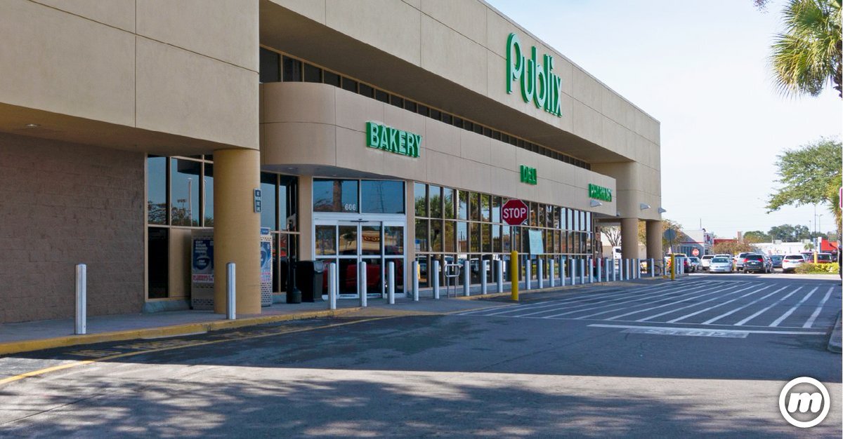 McCueCorp's tweet image. We partner with the world’s largest brands to keep their customers &amp;amp; employees safe from storefront crashes!

Learn how our CrashCore Bollards will protect your people: hubs.li/Q02Zk1DH0*

#CrashCore #Bollards #CrashTested #Safety #ProtectYourPeople #RetailProtection