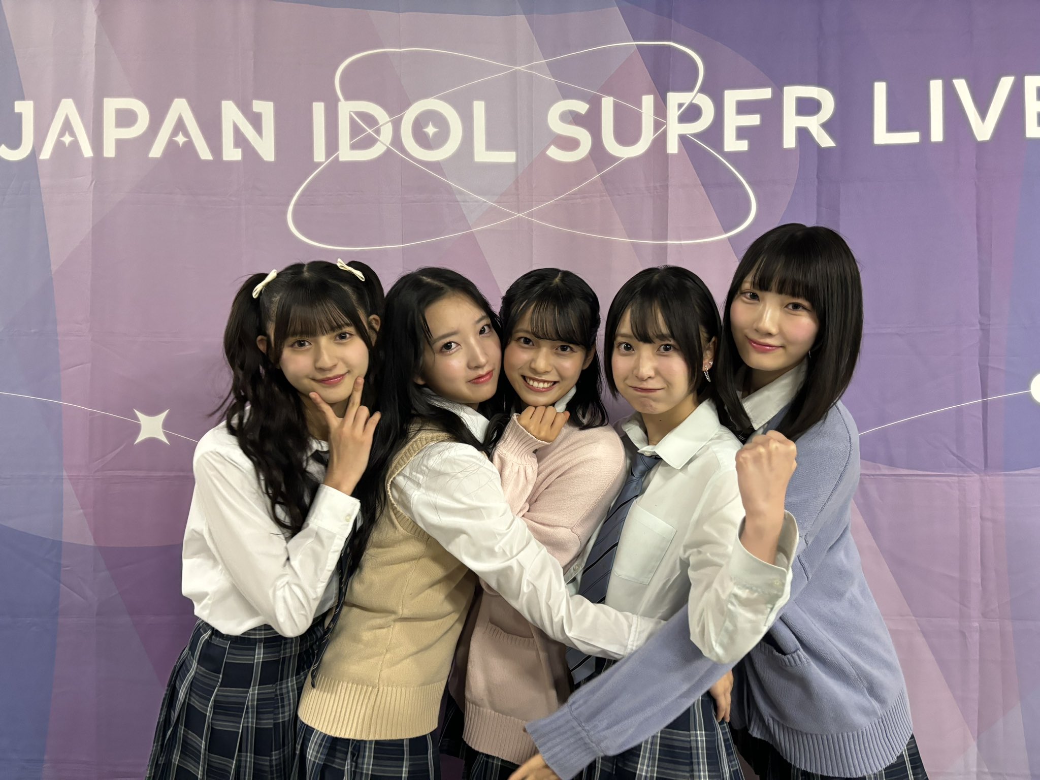 GdO__UKaUAAlCJQ?format=jpg&name=large