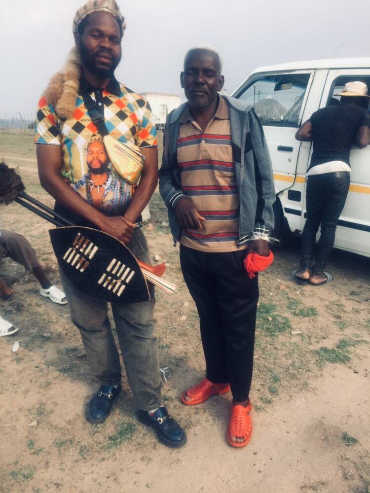 walk_sa's tweet photo. Ngibakhona njalo uma ziwu bekile we zisizwa #WalkSA #udrive_we_uber  #INkabi_engena_Mncele 👑 https://t.co/eRdCvgqvcN