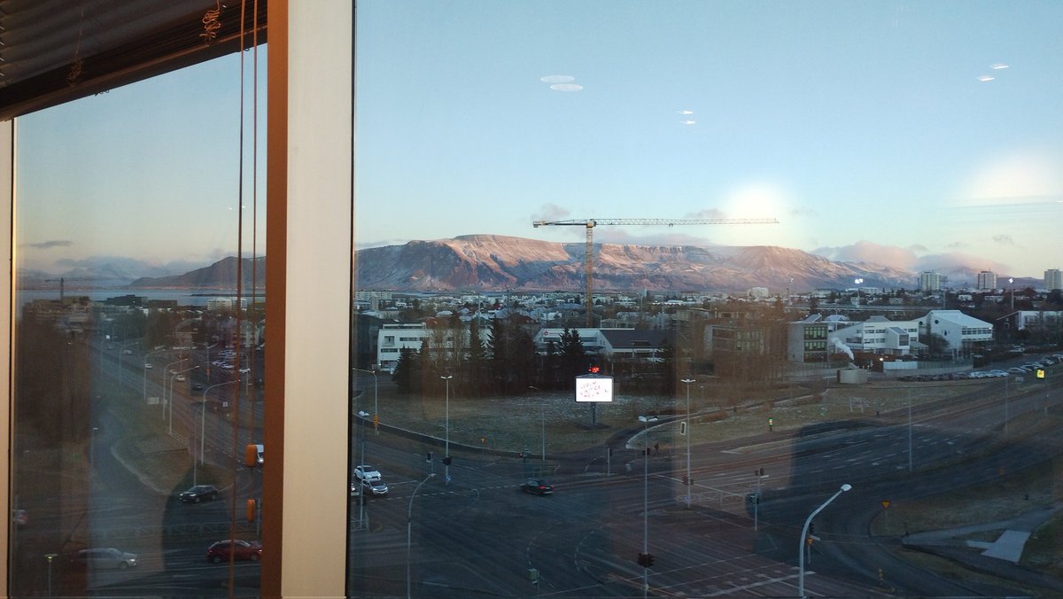 SUZUKIRyotaro1's tweet photo. #Esjan in the morning. -1.5°c https://t.co/VeC6a5uCBc