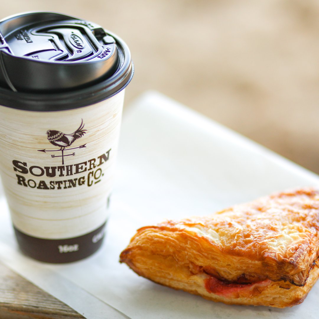 HomeRunMarkets's tweet image. We're all ramping up for a big week ahead. ☕ Start your morning right with freshly brewed coffee at Home Run Markets! Pair it with a delicious pastry for the perfect breakfast on the go. 🥐☀️