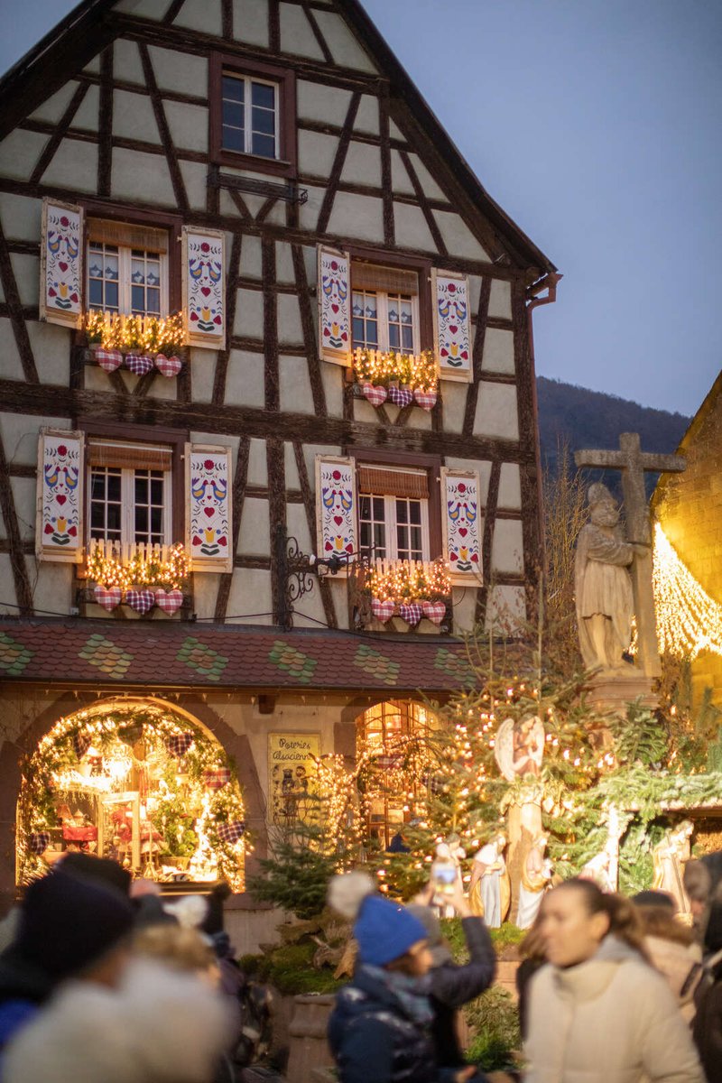 Ouverture du marché de Noël de Kaysersberg ce vendredi 29 novembre à 10h. Ouvert les 4 week-ends de l'Avent (vendredi, samedi et dimanche) jusqu'au 22 décembre. Toutes les infos sur noel-a-kaysersberg.com
#visitKB #Noël #marchédeNoël <a href="/TopmusicAlsace/">Top Music</a> @bleualsace @Europe2Stras