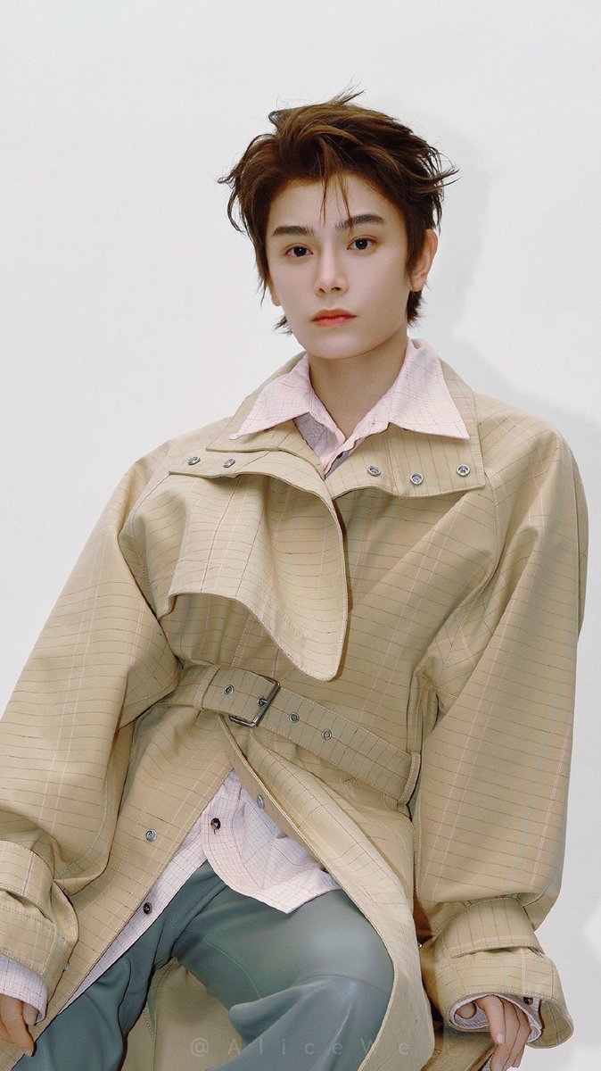 DingYuxi_0720's tweet photo. 「 ✦ DingYuxi X SUPER世界青年 ✦ 」
               December 2024 issue 
                    👩🏻‍🎨`♡´✩°｡⋆⸜ 🖌️🎨

#ติงอวี่ซี #DingYuxi #丁禹兮 #정우혜
#丁禹兮SUPER世界青年封面 #Fansedit