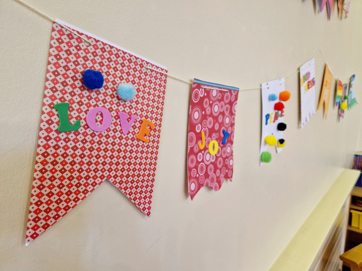 StBoundary's tweet photo. Om Sunday our young people were thinking about what God's kingdom could look like and they were inspired to make this gorgeous bunting together ❤️  Well done everyone! https://t.co/Pq8nyb1Yea