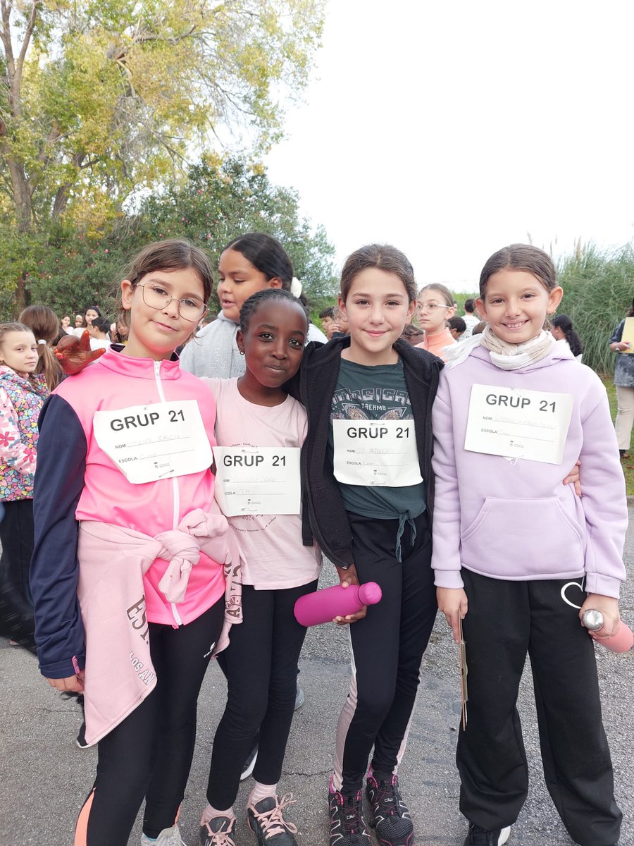 CEM1931's tweet photo. | PRIMÀRIA |
🏃♂️🏃🏻♀️➡️🏃🏻➡️Els i les alumnes de 5è van participar a la cursa d'orientació a Gallecs.
#MolletdelVallès #SomCem #escola #Gallecs #aprendre #orientacio https://t.co/WuZkZNQELn