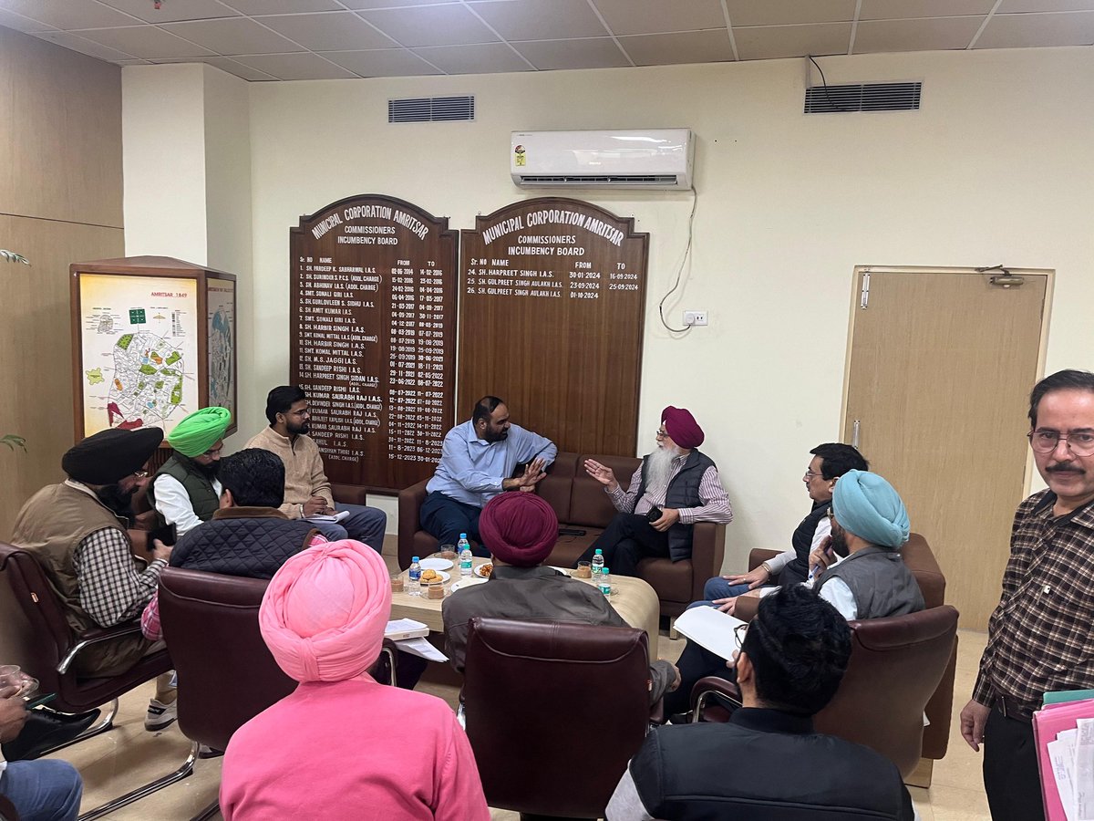 mcamritsar's tweet photo. Review meeting done by Ld. Commissioner in presence of MLA Dr Inderbir Singh Nijjar regarding development works on 19-11-2024 
#news #highlights https://t.co/s2j7Vh0ip7
