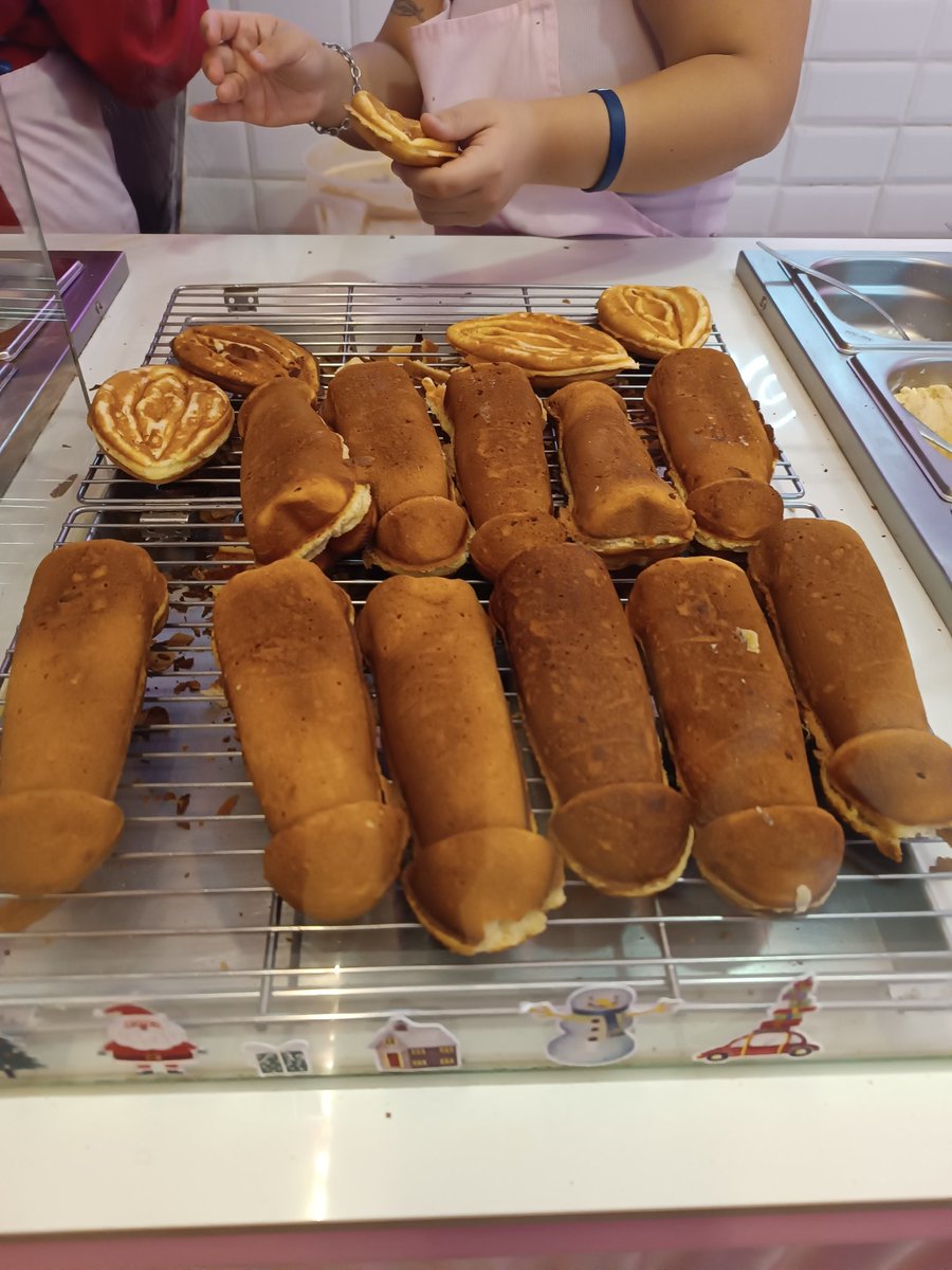 بفرمایید شیرینی