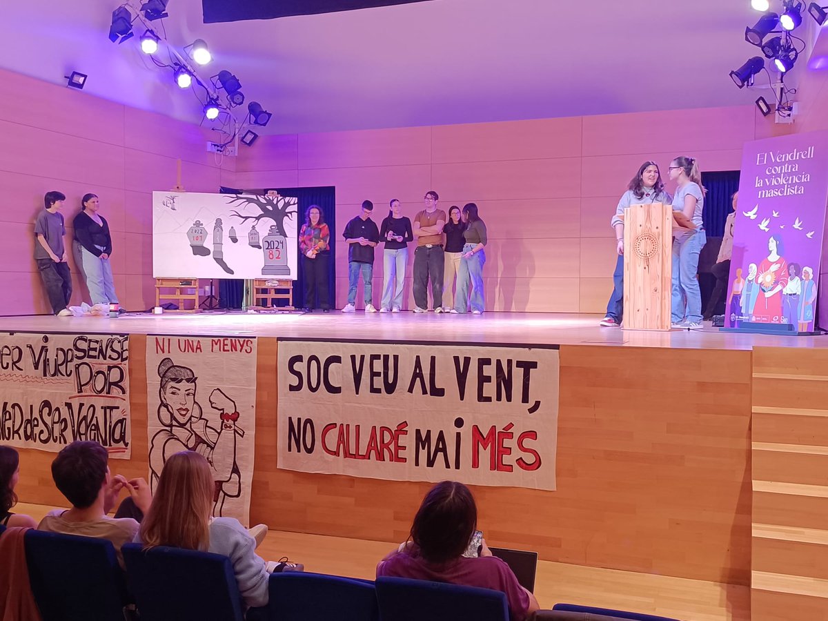 Ajuntament del Vendrell tweet media