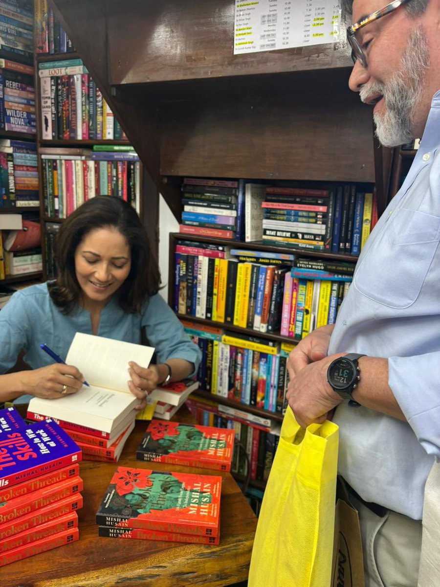 HarperCollinsIN's tweet photo. Author @MishalHusain signs copies of her phenomenal book, #BrokenThreads, at bookstores across Delhi.
This remarkable story uncovers the lives of the author’s grandparents, forever changed by the events of 1947, when the new nation-states of India and Pakistan were born.
@Bahrisons_books @faqirchandbooks @midlandbook
#READWithHarperCollins