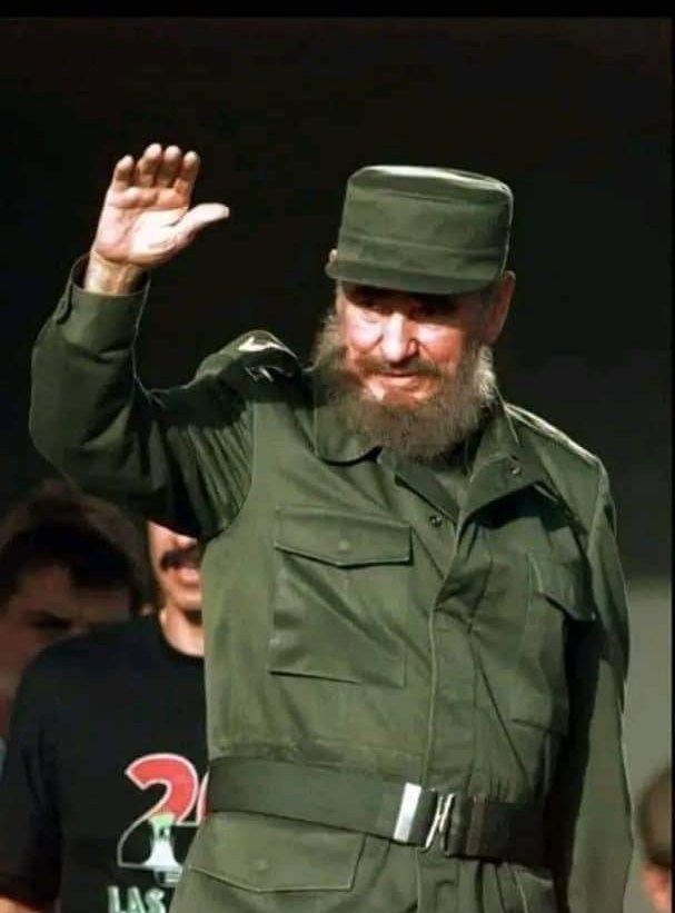 roberticopp's tweet photo. Nuestro Fidel y su luz larga
"La próxima guerra en Europa será entre Rusia y el fascismo, excepto que al fascismo se le llamará Democracia (Fidel Castro-1992"
#FidelPorSiempre 
#DeZurdaTeam https://t.co/7epUYfF2bo