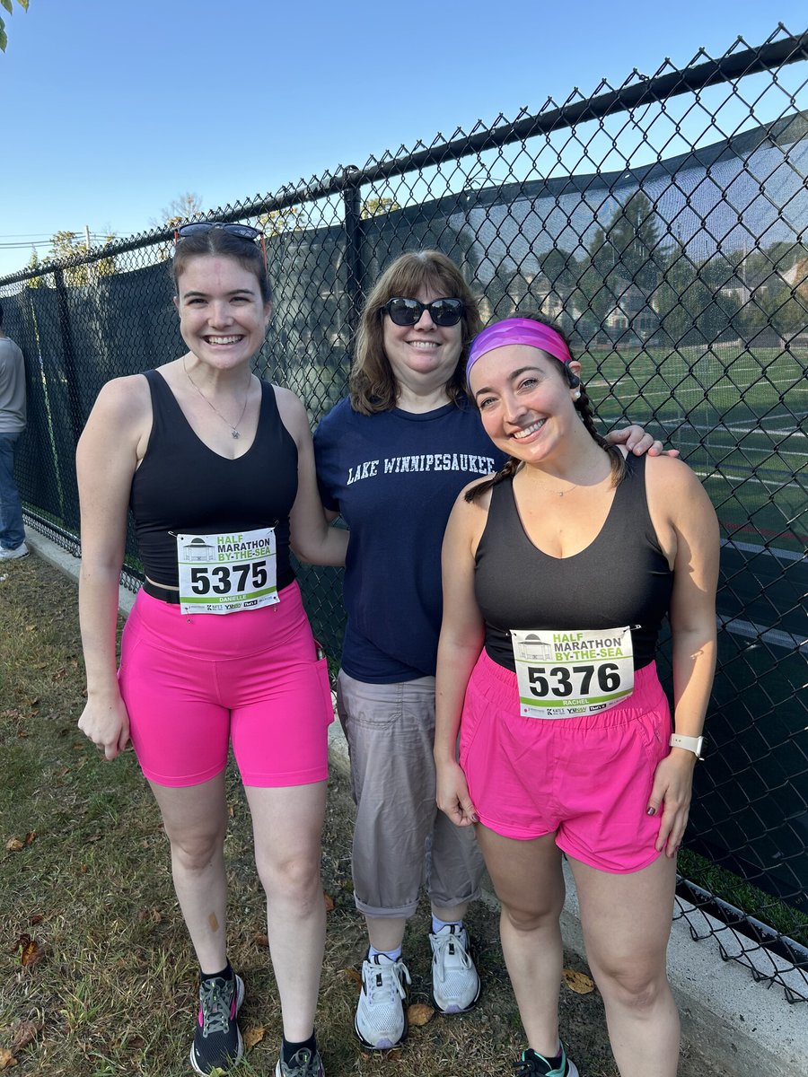 Fitzgerald_PT's tweet photo. "This year, I am thankful for my running buddies and my never-wavering support system." 😊 - Dr. Rachel Major 

#Thanksgiving2025 #Thankful #RunningBuddies #Supportsystem #Physicaltherapist https://t.co/TOas5FjMaV