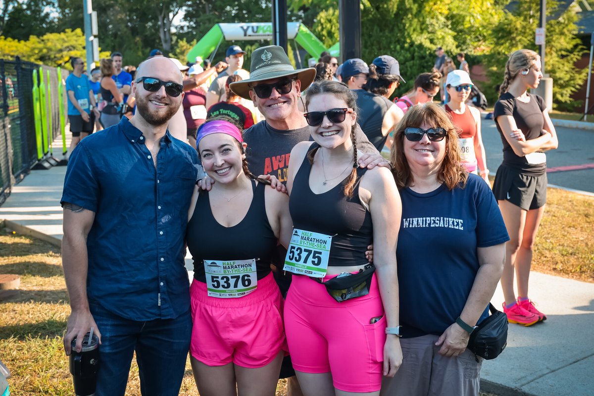 Fitzgerald_PT's tweet photo. "This year, I am thankful for my running buddies and my never-wavering support system." 😊 - Dr. Rachel Major 

#Thanksgiving2025 #Thankful #RunningBuddies #Supportsystem #Physicaltherapist https://t.co/TOas5FjMaV